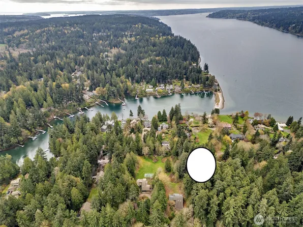 9190 Fox Cove Lane NE, Bainbridge Island, WA 98110