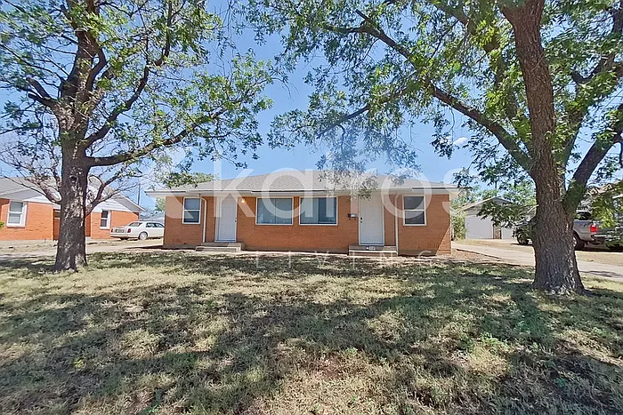 107 S Palo Duro St
