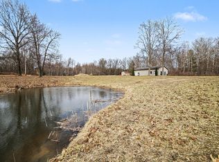 17 W Wilke Rd, Rothbury, MI 49452