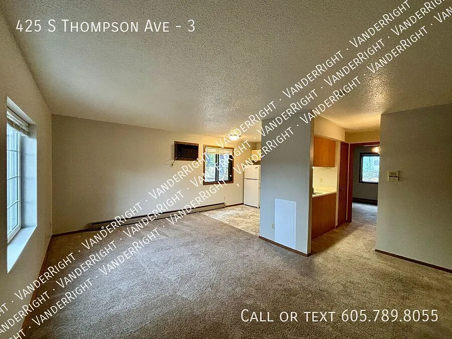Spacious 1 Bedroom with Walk in Closet! — Photo 3