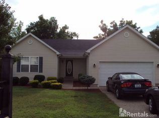 5904 Saddle Blanket Dr, Louisville, KY 40219
