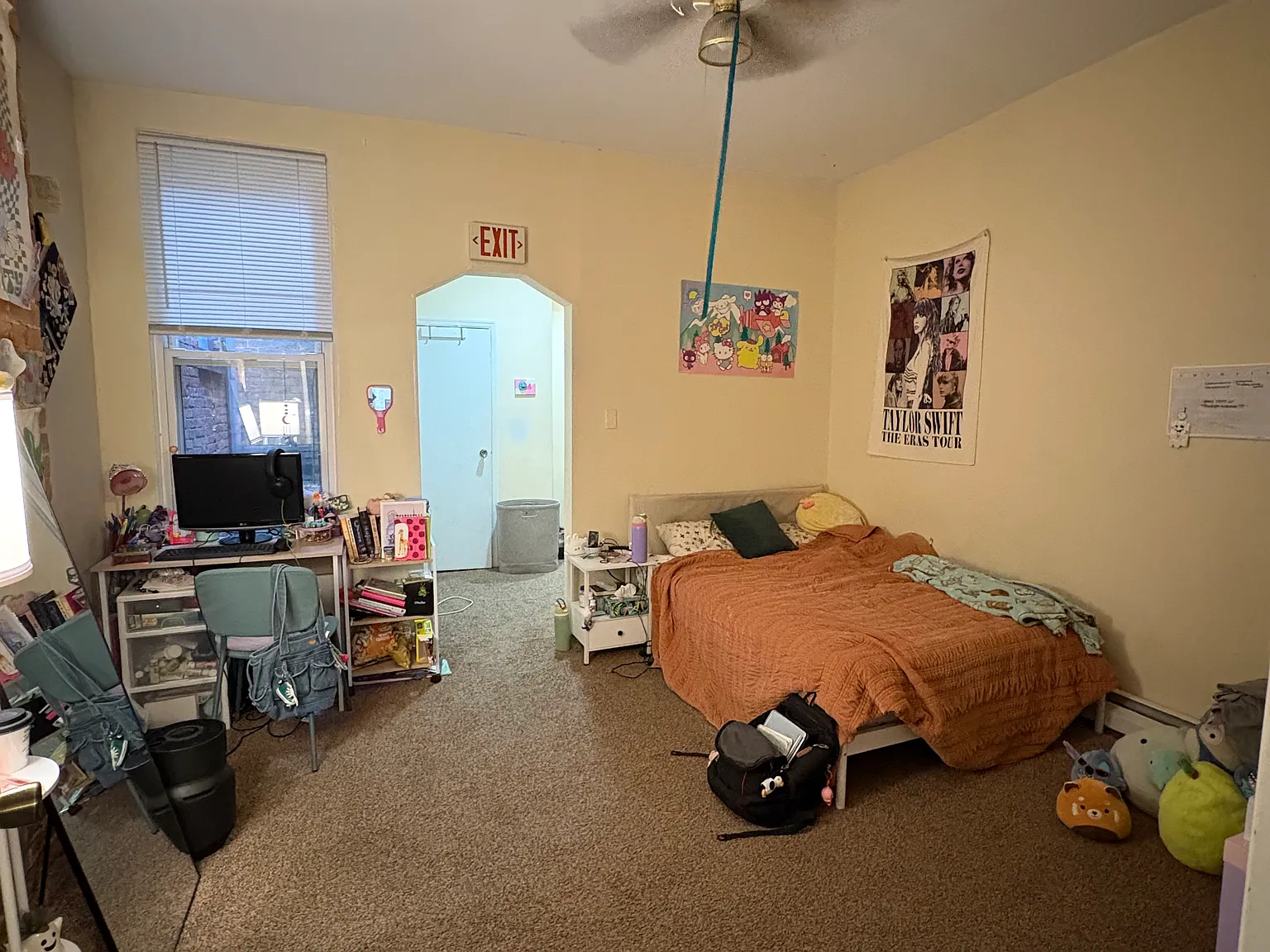 4 bed, 1.5 bath, 1200 sqft, $2,300 — Photo 3
