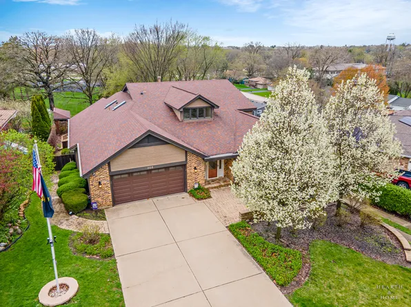 305 N Dale Ave, McHenry, IL 60050