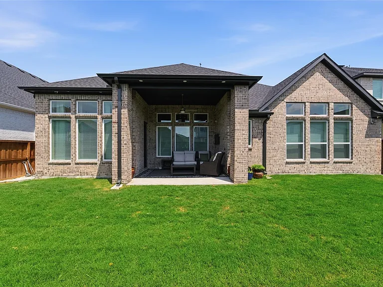13715 Aventino Pointe Dr — Photo 28