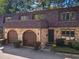 1763 Jefferson Ave, Glenview, IL 60025