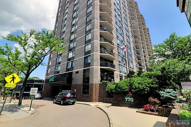 1st image of 770 Anderson Ave APT 20M