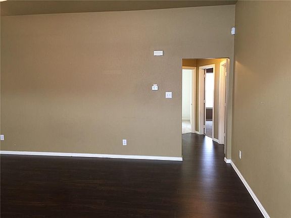 4th image of 417 Port O Conner Dr