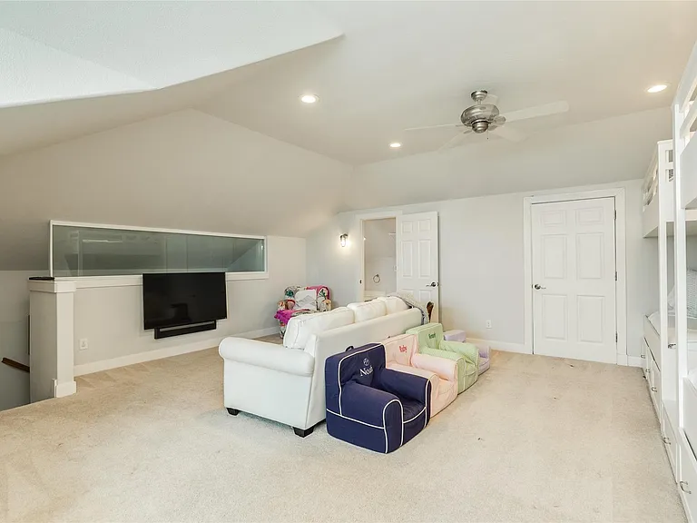 9680 Airways Ln — Photo 39