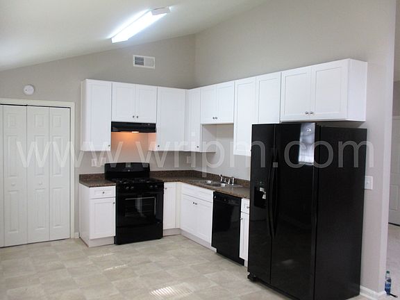 4th image of 3423 Warwick Way