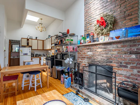 298 12th Street 4F image 3 of 16