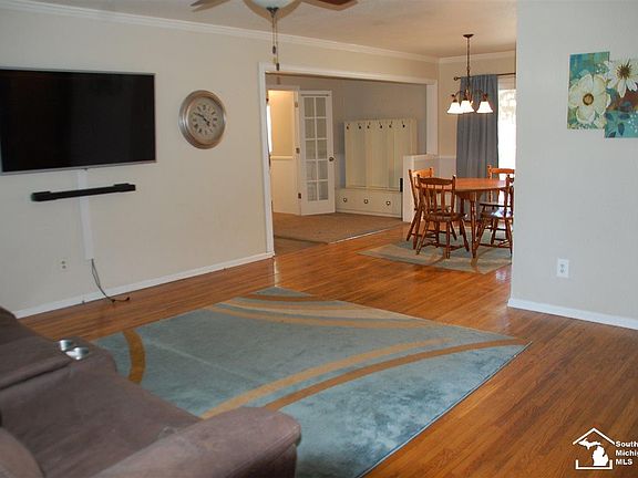 3rd image of 7618 Hazel Dr