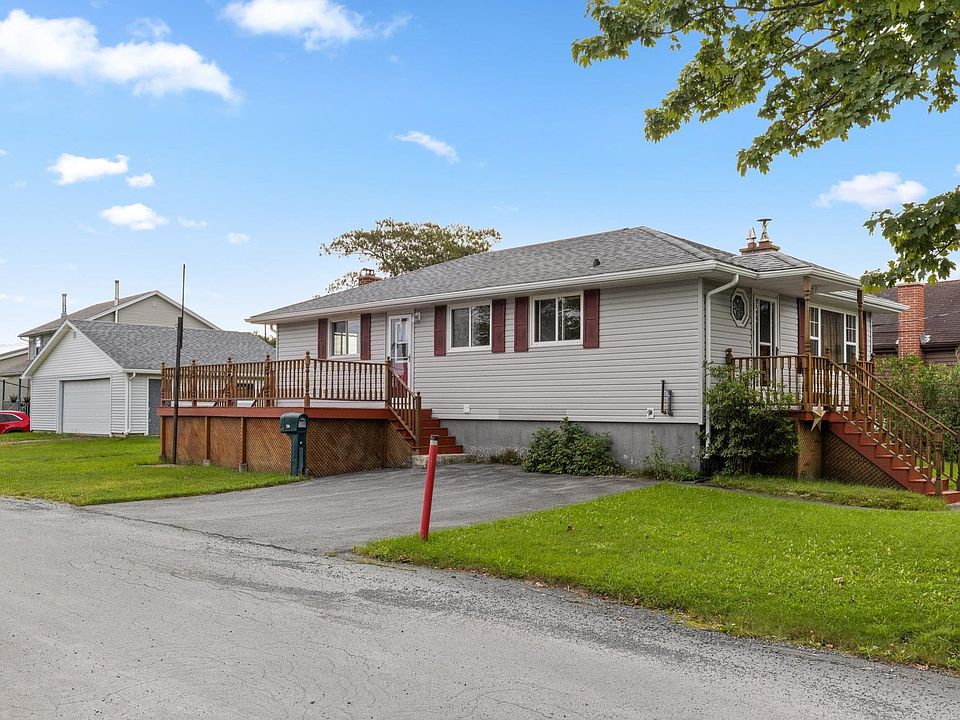 1st image of 720 Herring Cove Rd