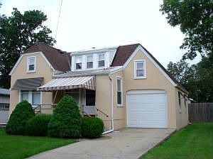 1st image of 638 Brown Ave