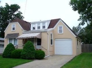 638 Brown Ave, Galesburg, IL 61401