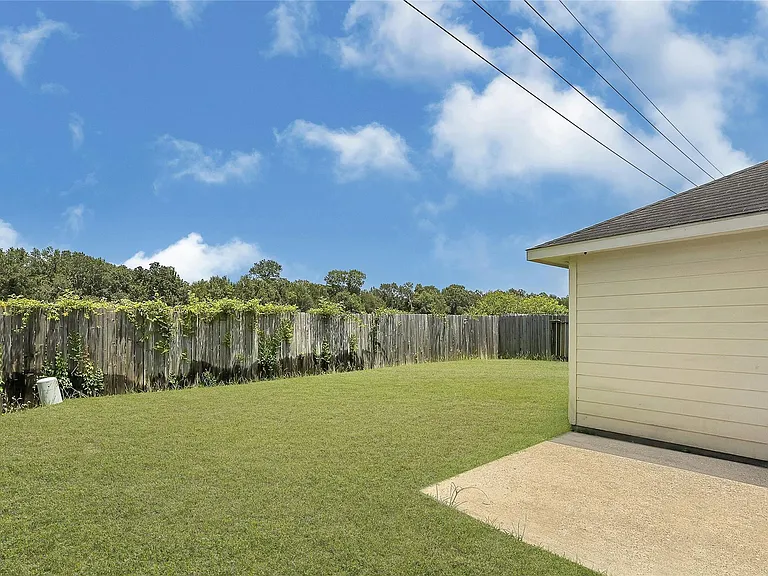 21630 Trilby Way — Photo 27