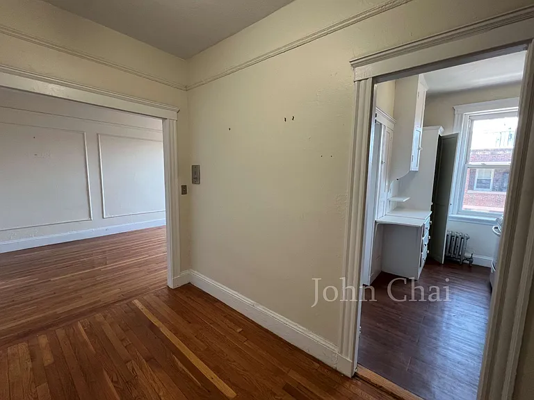 70 Chiswick Rd #11 — Photo 17