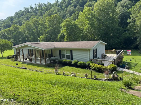 5284 Manville Rd, Gate City, VA 24251