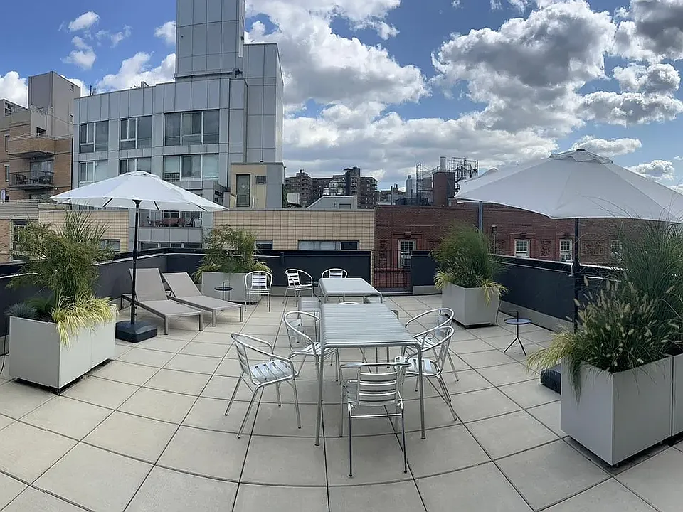 48 Allen St #2C