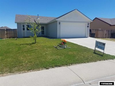 881 Fulton St, Mills, WY, 82644