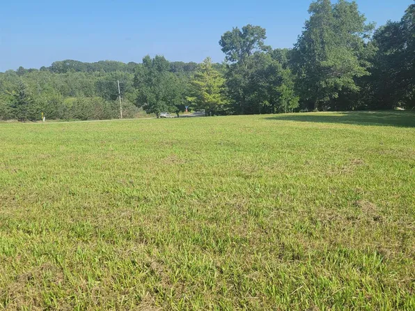 90 Hillcrest Dr, Ellston, IA 50074