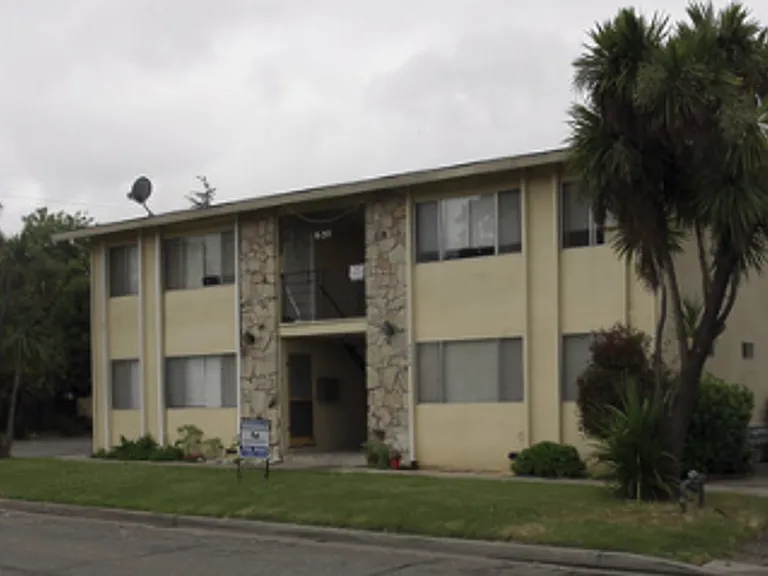 630 Maple St — Photo 31