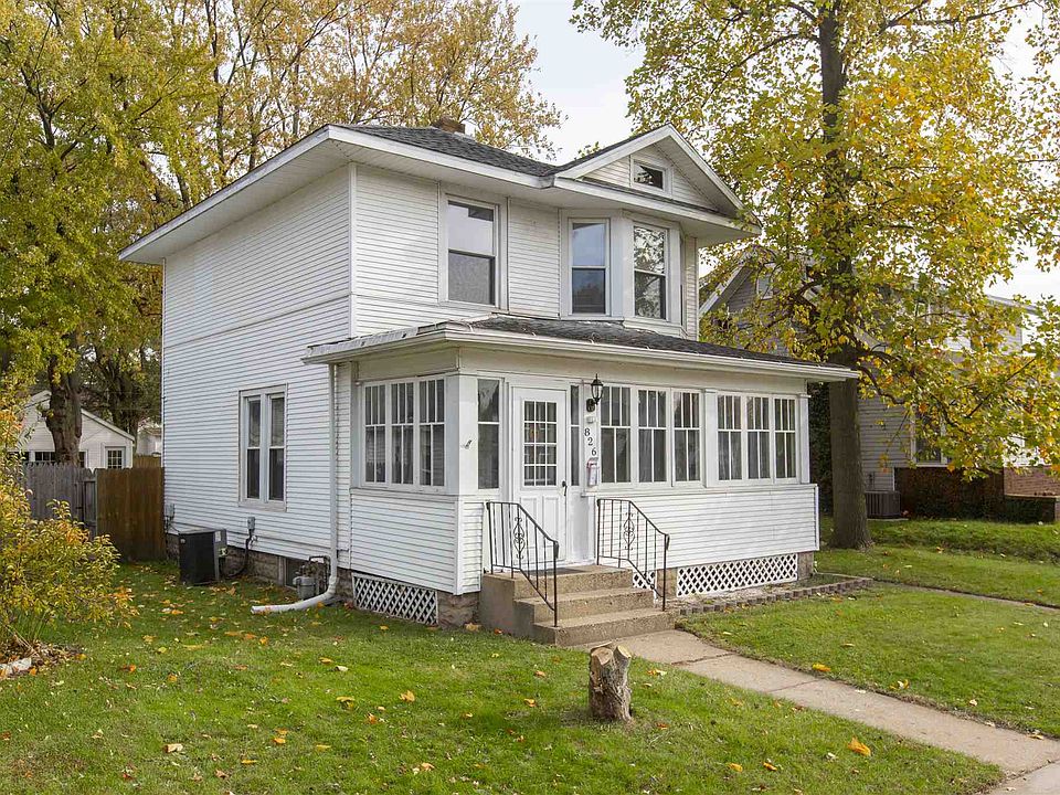 1st image of 826 S 36th St