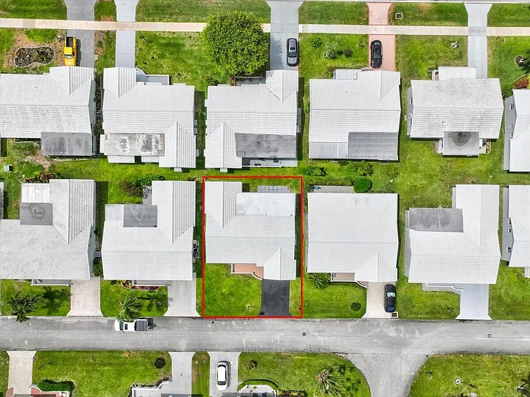 2086 SW 12th Ave — Photo 32