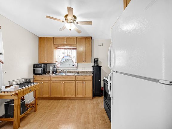 5th image of 3810 Orchard Dr