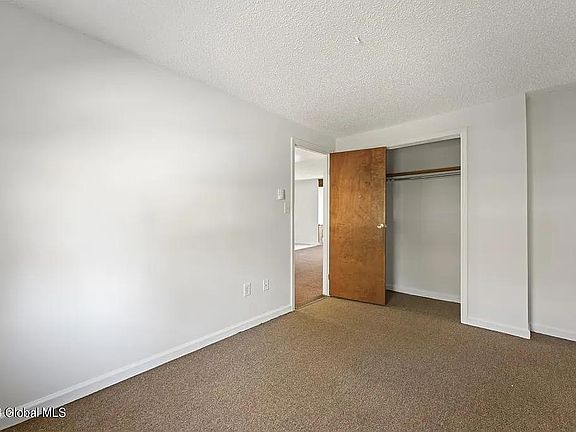 4th image of 106 Lake St #4
