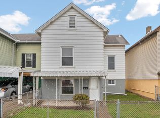 27 Rudolph St, Mc Kees Rocks, PA 15136