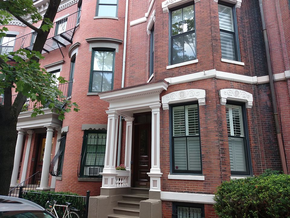 2nd image of 52 Chandler St #1