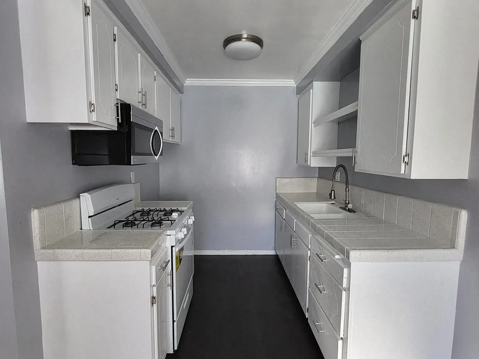 12022 Birch Ave — Photo 4