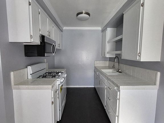 5th image of 12022 Birch Ave APT 5