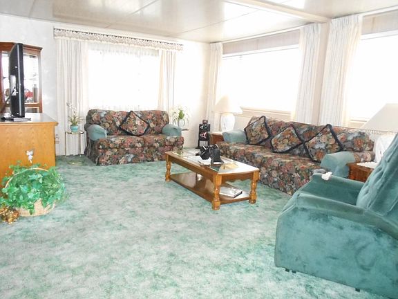 5th image of 1040 38th Ave Spc 43