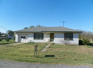 303 Cross St, Valley View, TX 76272