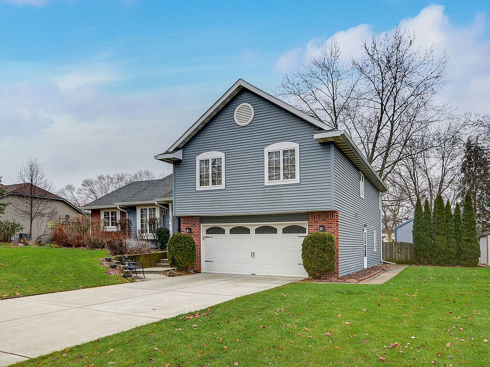 100 San Carlos Rd, Minooka, IL 60447 Zillow