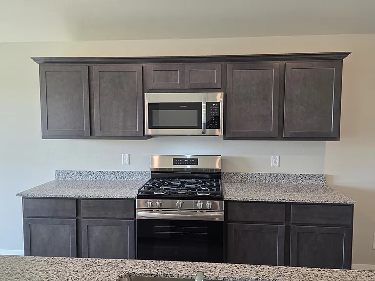 1331 E Honolulu Pl — Photo 23
