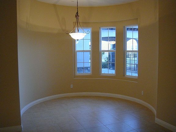 Circular Breakfast Nook