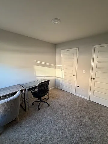 3 bed, 2.5 bath, 1455 sqft, $2,000 — Photo 3
