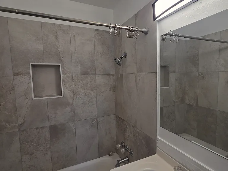 1007 Traffic St #1007 — Photo 8