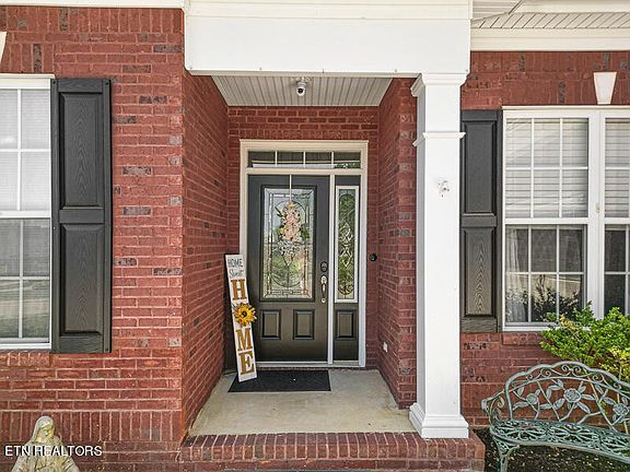 3rd image of 12757 Edgebrook Way