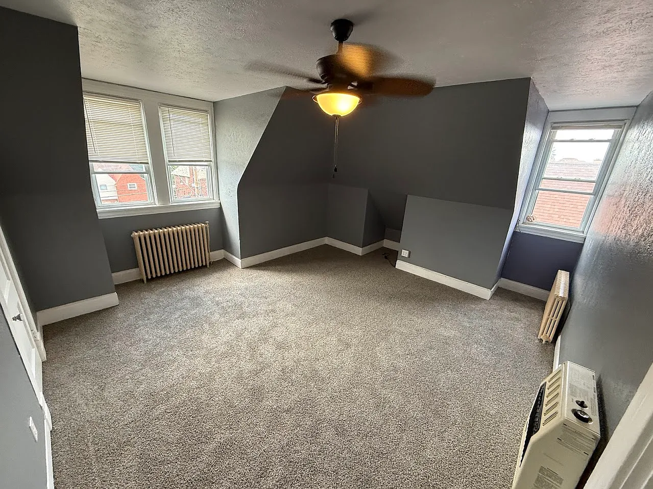3859 Brownsville Rd — Photo 2