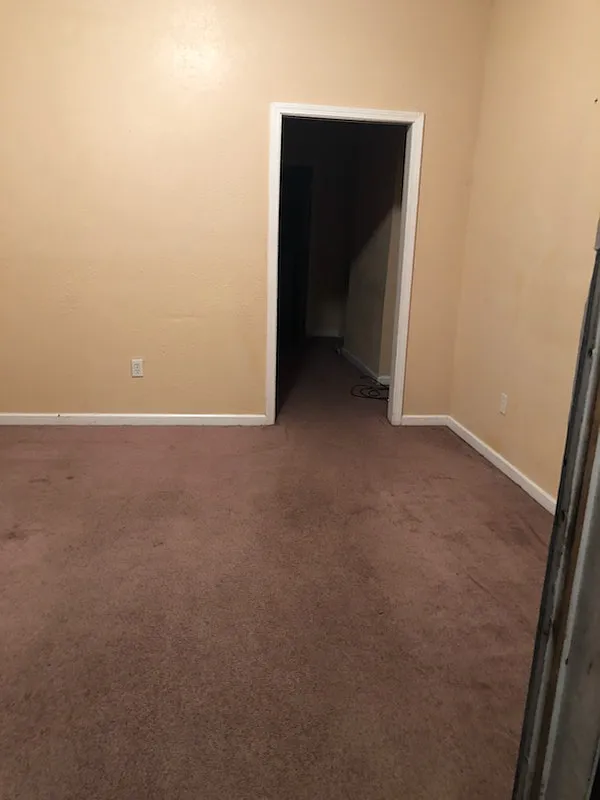 2 bed, 1400 sqft, $1,000 — Photo 2