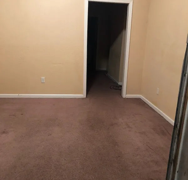 4211 Hamilton St — Photo 2