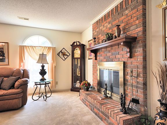 3rd image of 3331 Mallard Dr