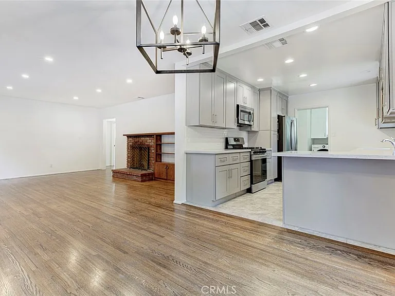 3585 El Lado Dr — Photo 14