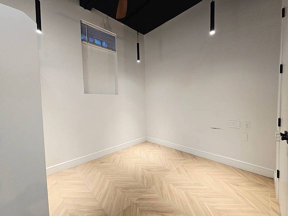 4th image of 725 4th Ave #V2