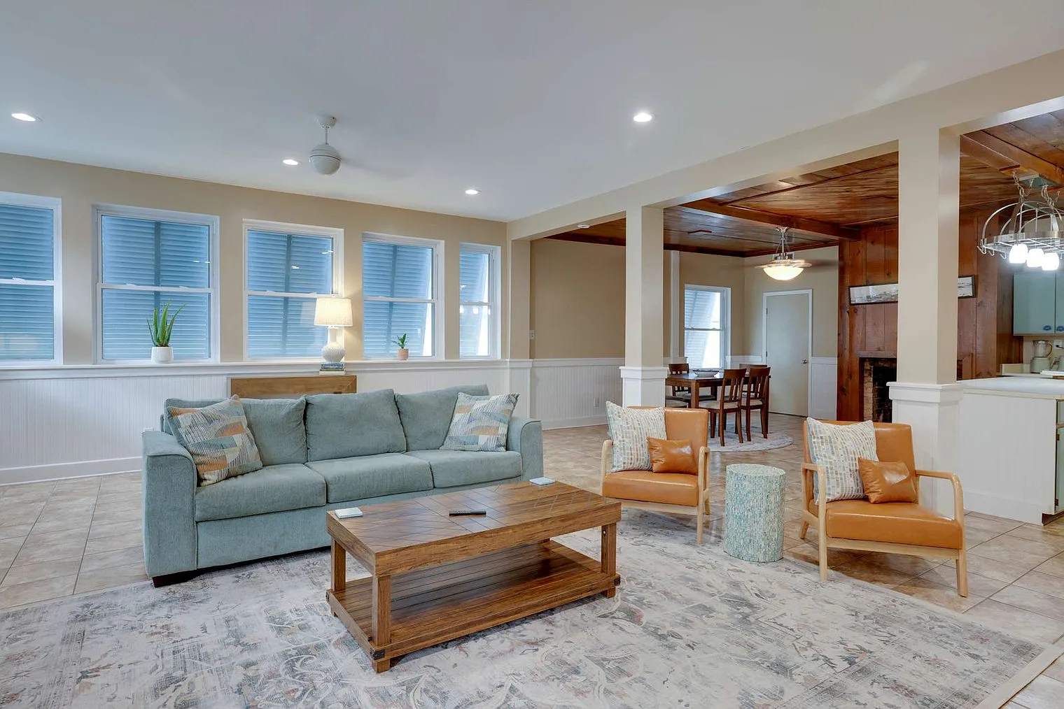 2 bed, 2.0 bath, 1496 sqft, $3,240 — Photo 1