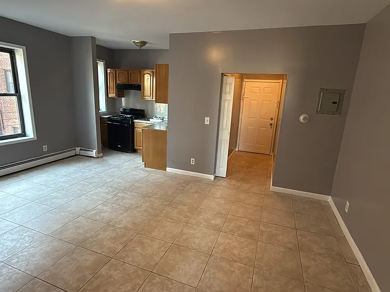 66 N 9th St #4L — Photo 2