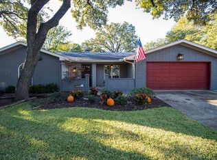 7700 Noneman Dr, North Richland Hills, TX 76182